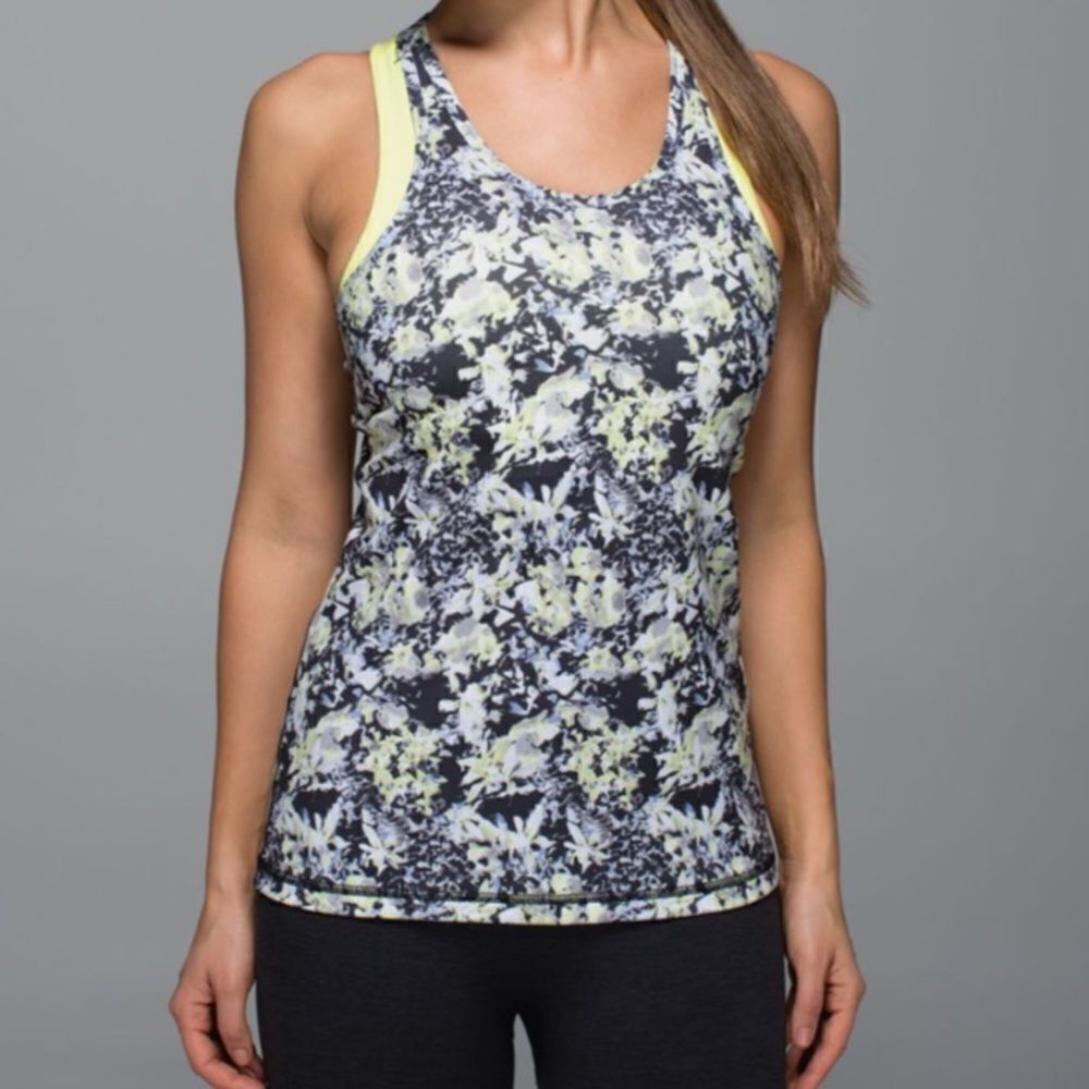 🪦 EUC Lululemon Inspiration Tank II Crosscourt Petal Black Clarity Yellow size 6